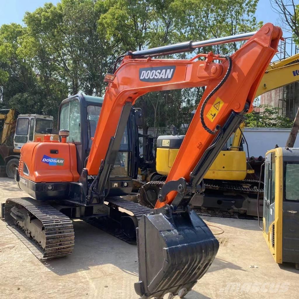 Doosan DX 55 Mini kotrók < 7t