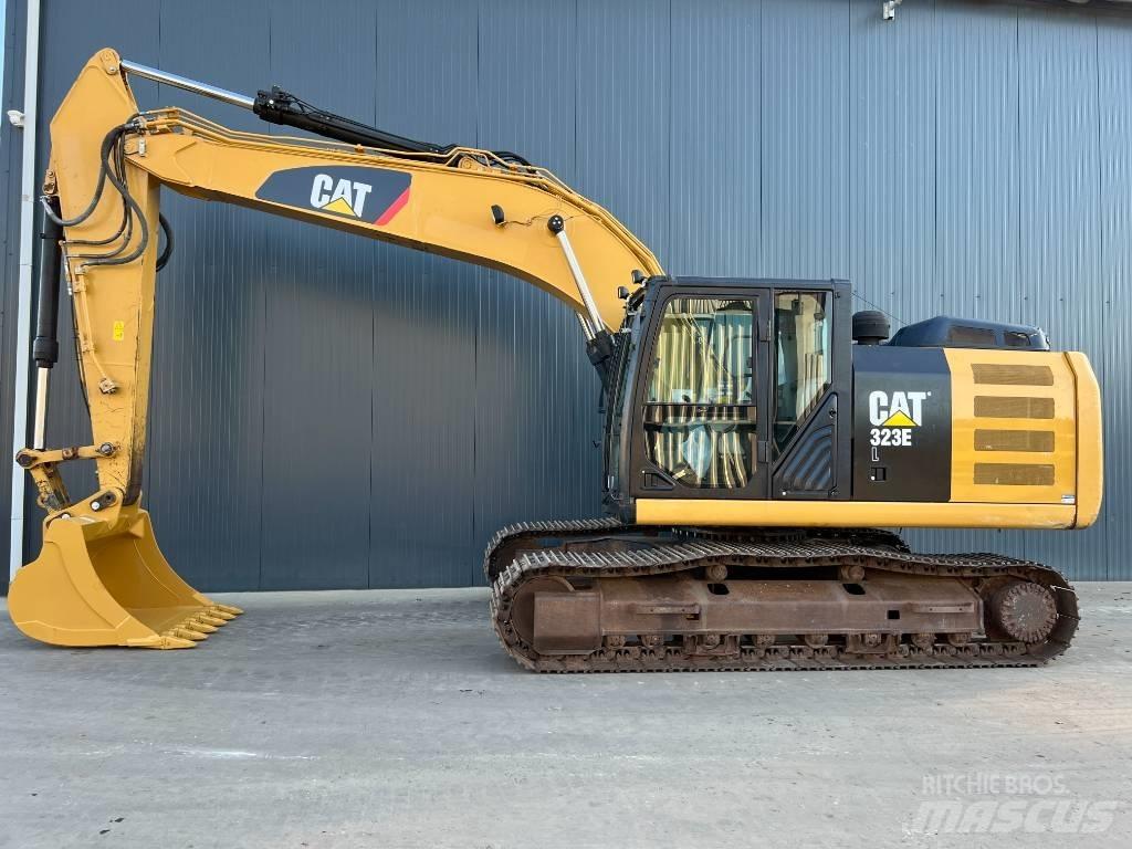 CAT 323E L Lánctalpas kotrók
