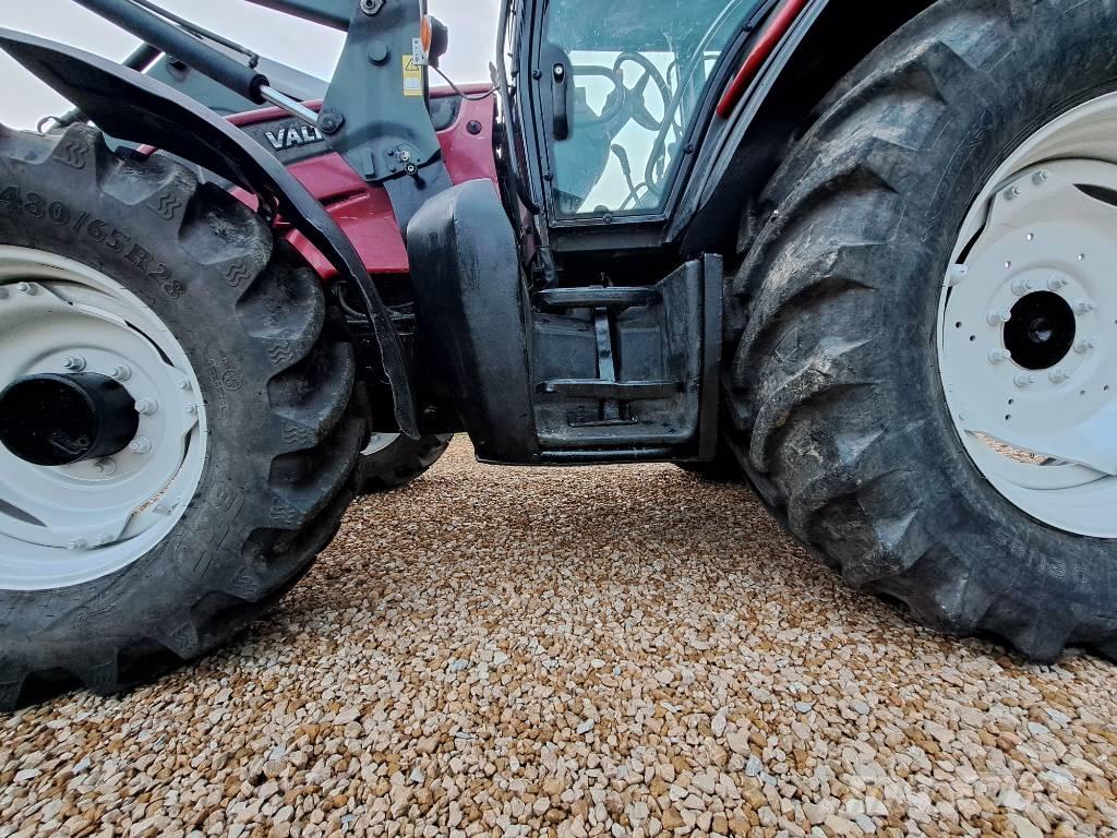 Valtra N 121 Traktorok