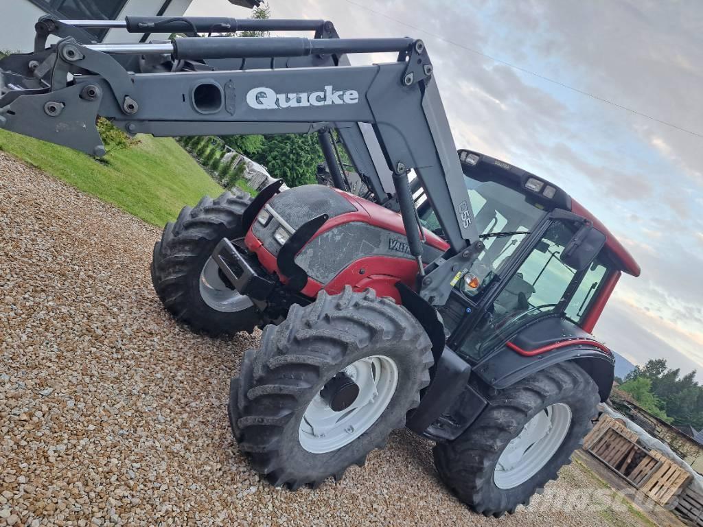 Valtra N 121 Traktorok