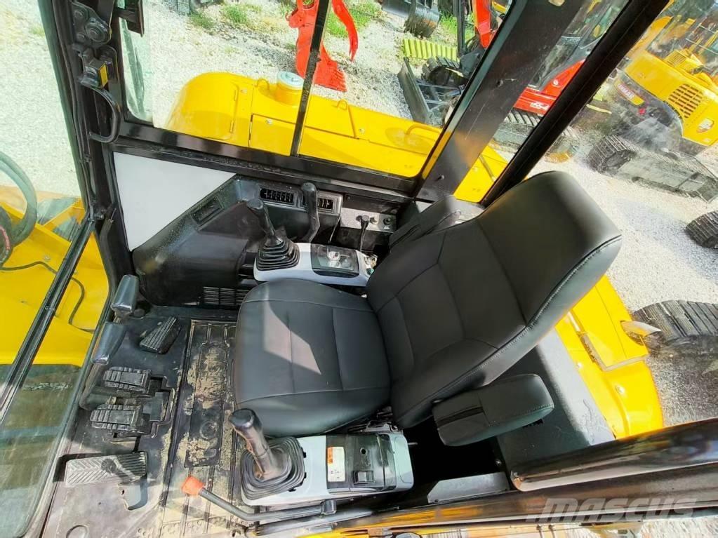 Komatsu PC 56 Mini kotrók < 7t