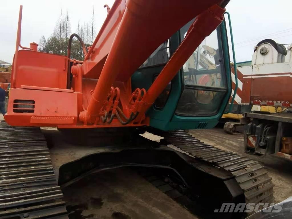 Hitachi EX 200 Lánctalpas kotrók