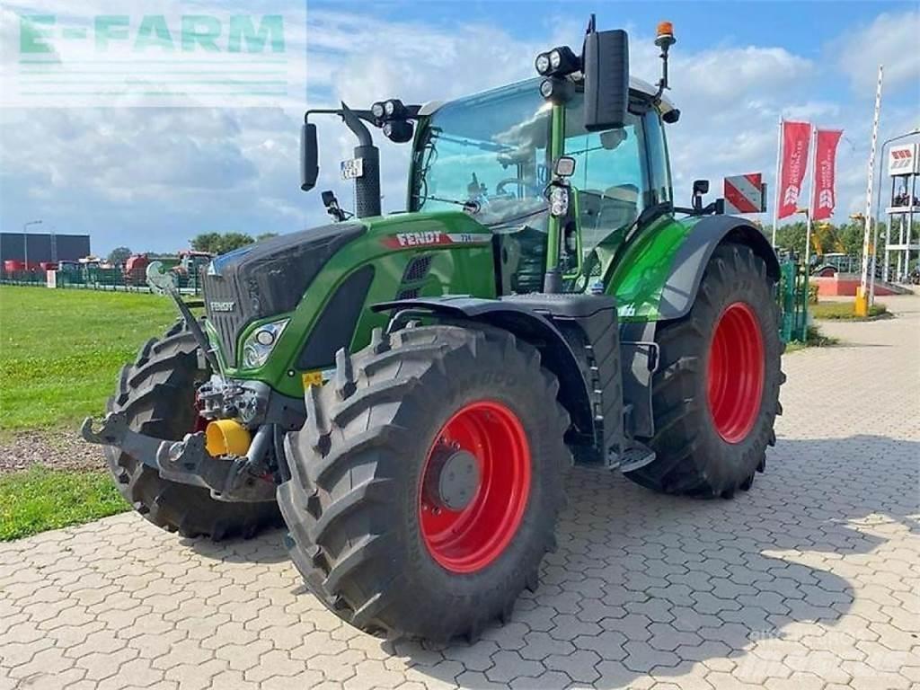 Fendt 724 profi+ Traktorok