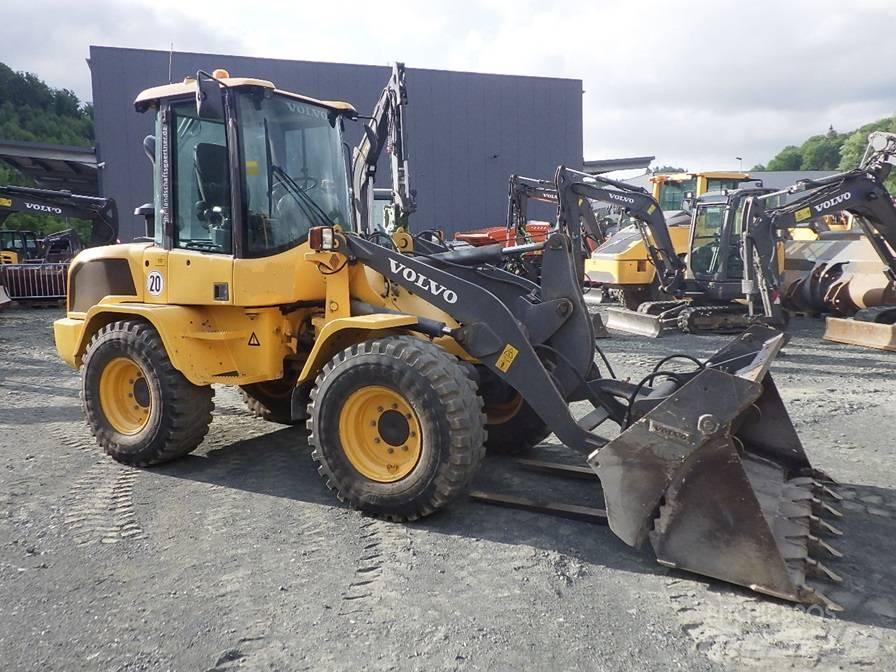 Volvo L 35 G Gumikerekes homlokrakodók