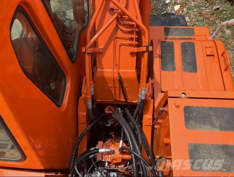 Doosan DH150W-7 Gumikerekes kotrók