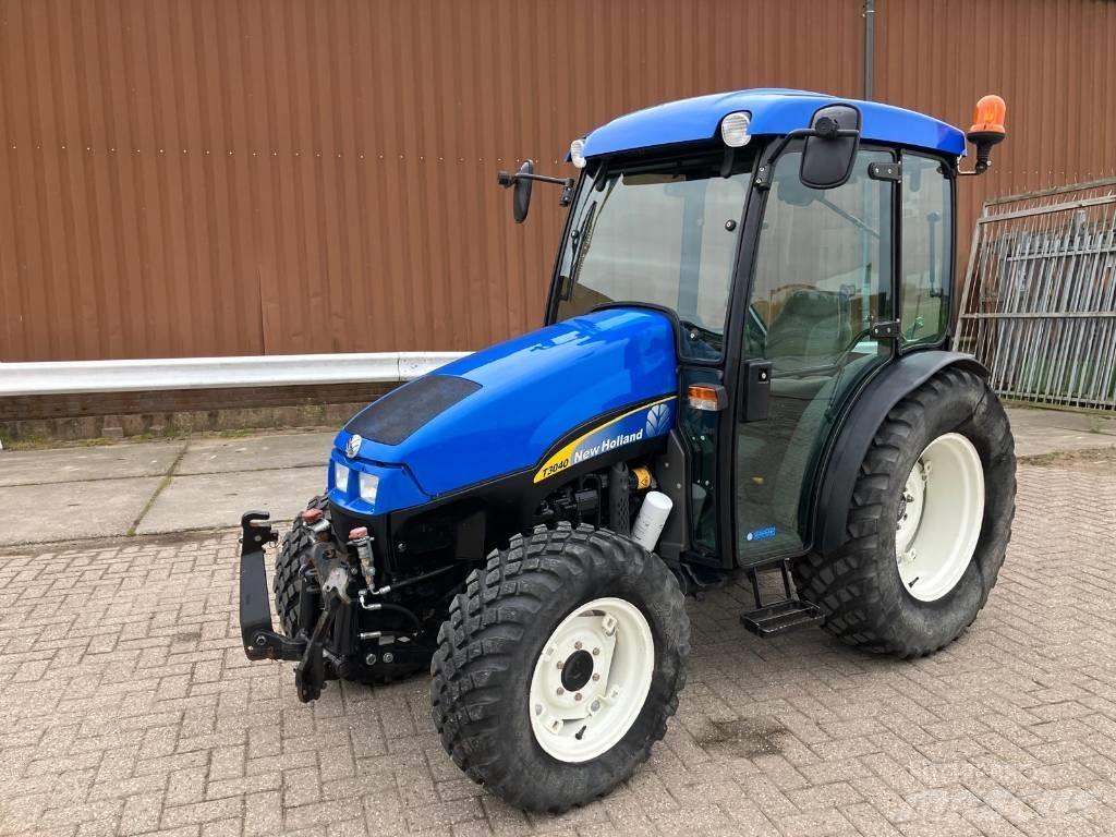 New Holland 3040 Traktorok