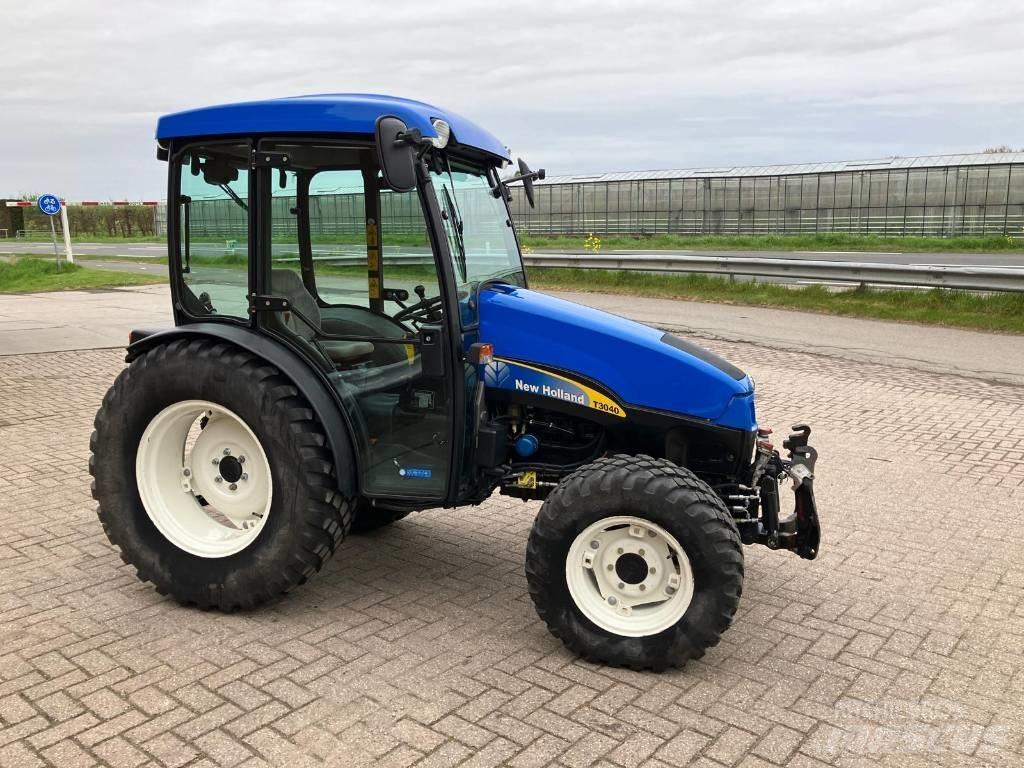 New Holland 3040 Traktorok