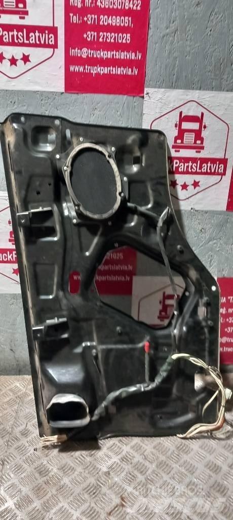 Scania R 440  1534512 Vezetőfülke és belső tartozékok