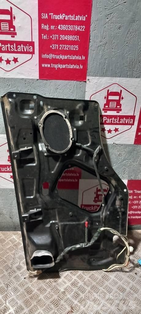 Scania R 440  1534512 Vezetőfülke és belső tartozékok