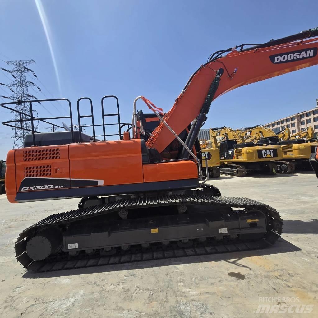 Doosan DX 300 LC Mini kotrók < 7t
