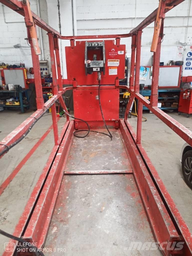 JLG 2030 ES Ollós emelők