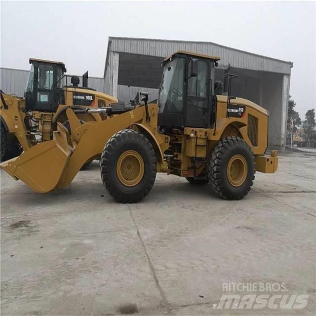CAT 950K Gumikerekes homlokrakodók