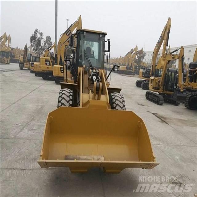CAT 950K Gumikerekes homlokrakodók