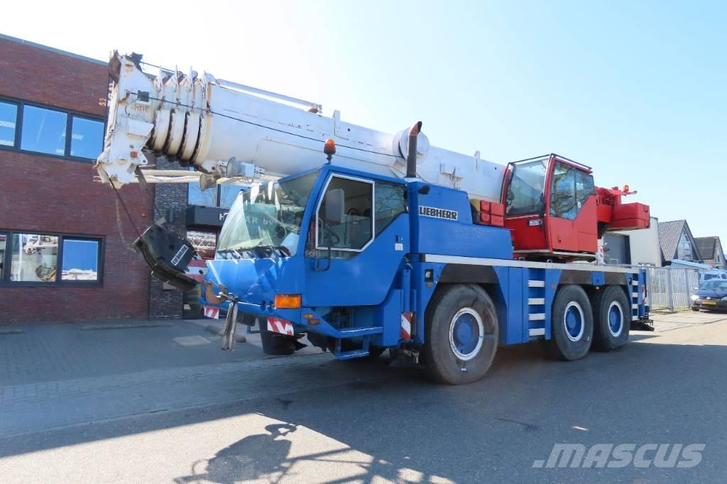 Liebherr LTM 1055-1 Terepdaruk