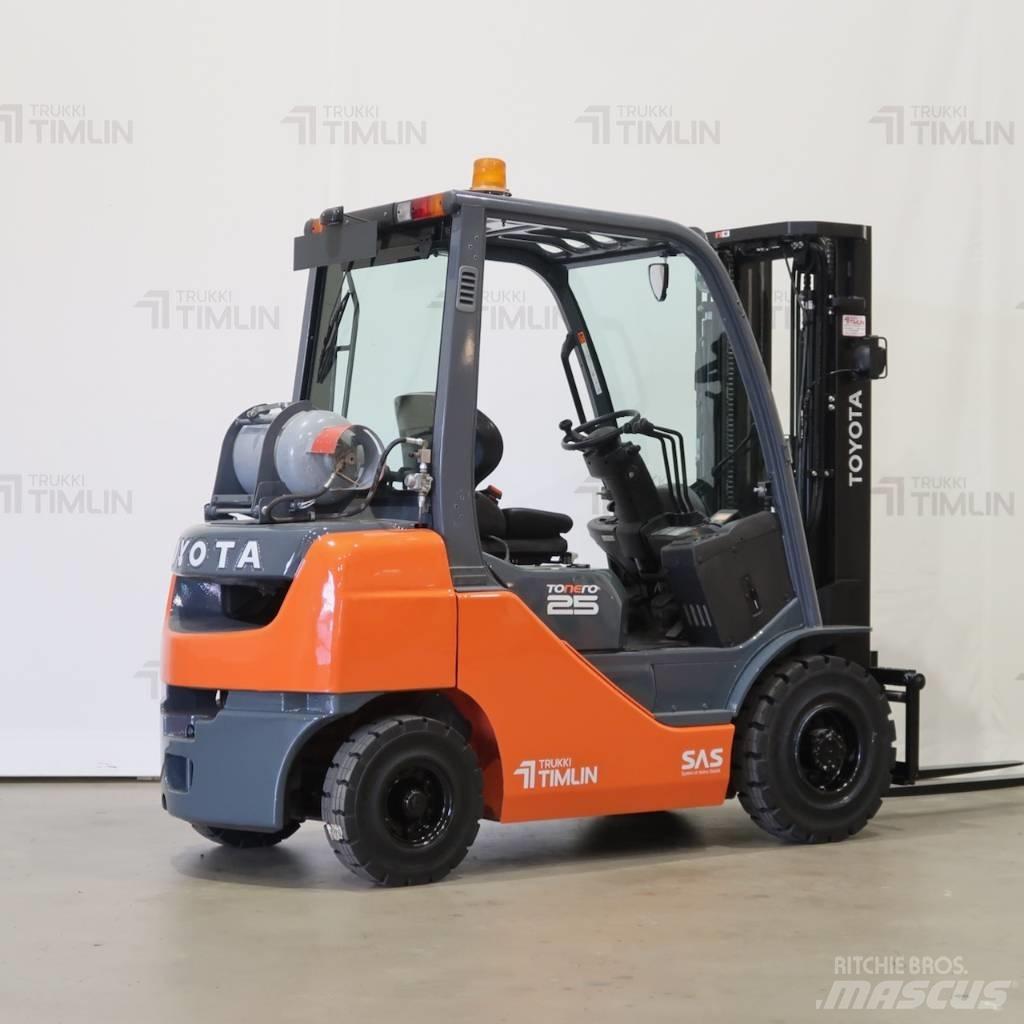 Toyota 02-8FGF25 Gázüzemű targoncák
