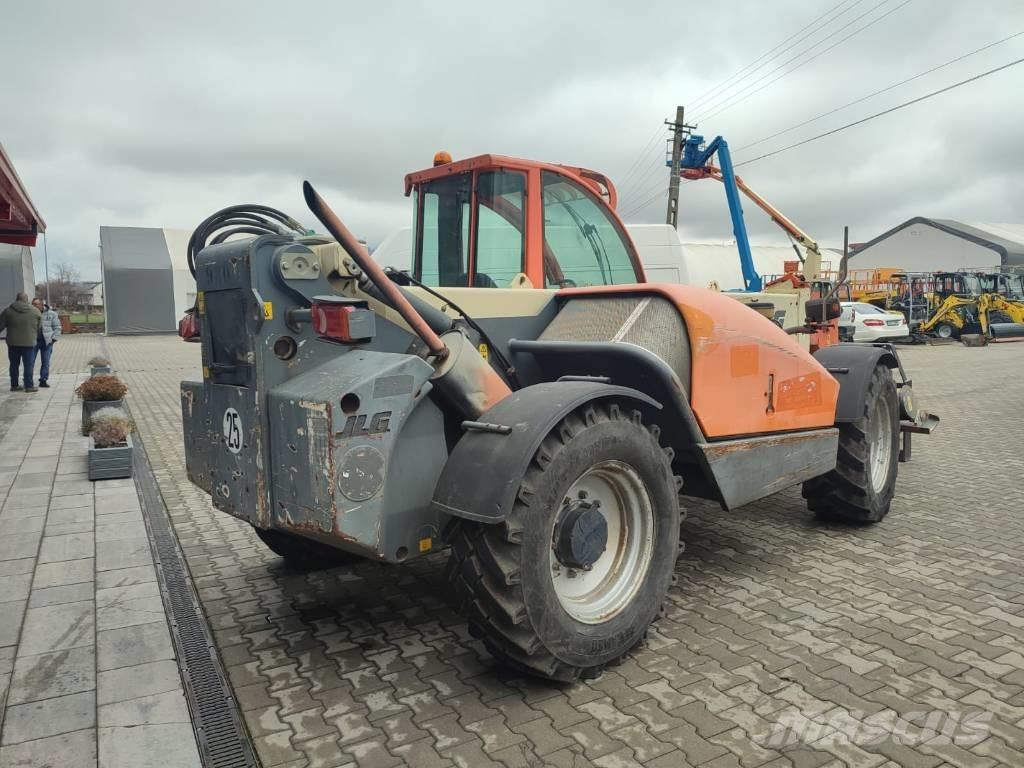 JLG 4013 Teleszkópos gumikerekes rakodók