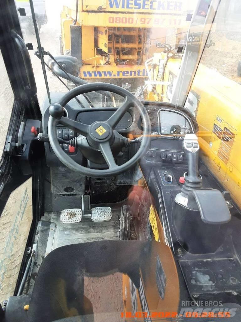 JCB 525-60 Teleszkópos rakodók