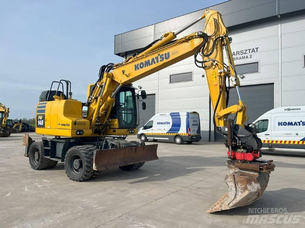 Komatsu PW 148-11 Gumikerekes kotrók
