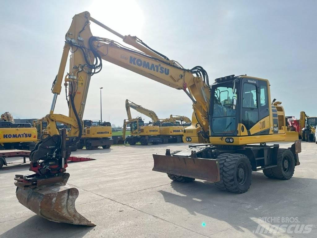 Komatsu PW 148-11 Gumikerekes kotrók