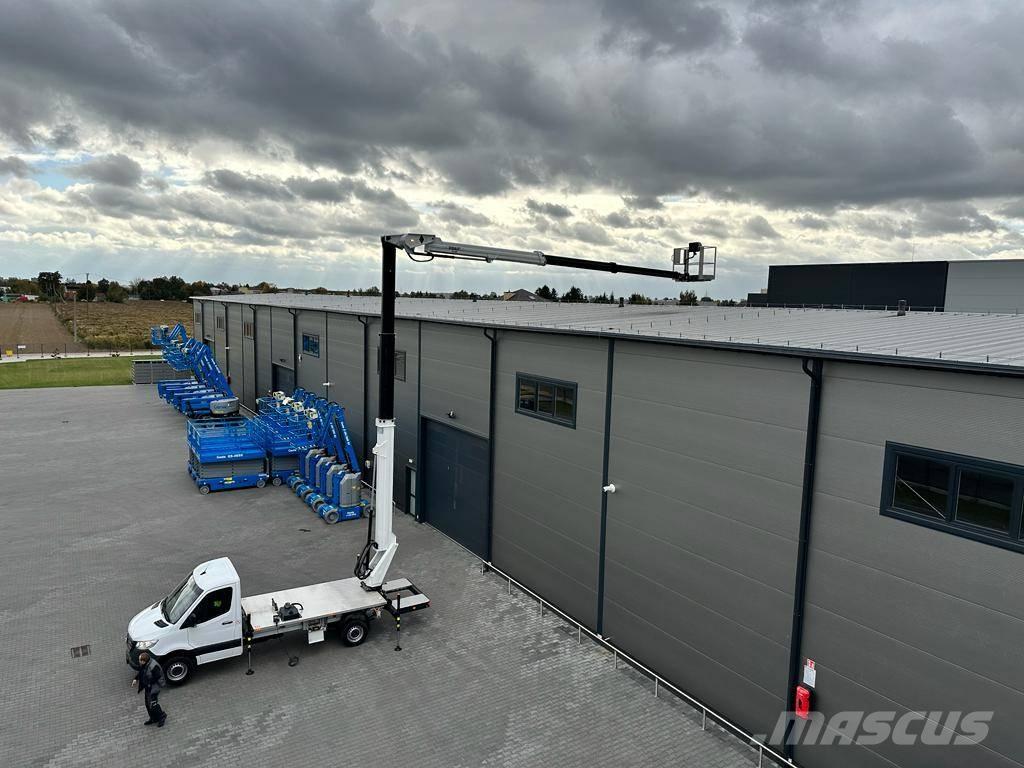 VERSALIFT VTX-240 Teherautóra szerelt emelők és állványok