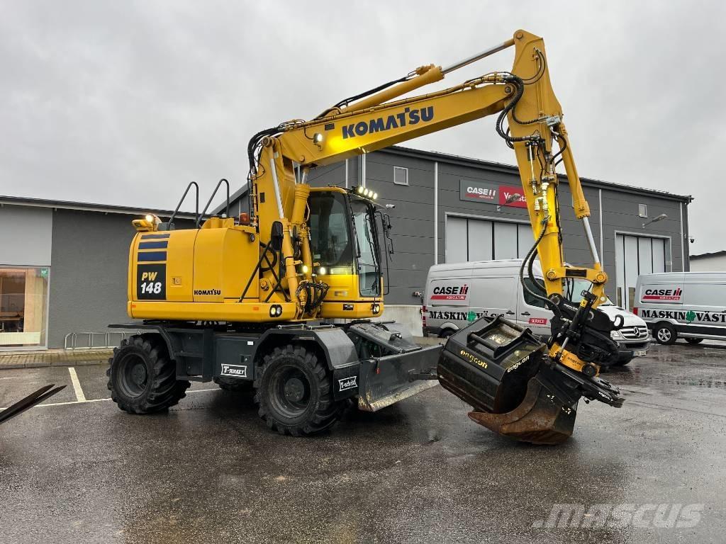 Komatsu PW148-10 Gumikerekes kotrók