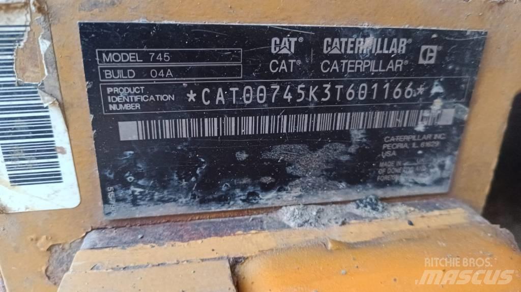 CAT 745 Csuklósdömperek