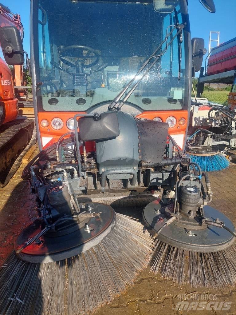Hako Citymaster 2000 Utcaseprő teherautók