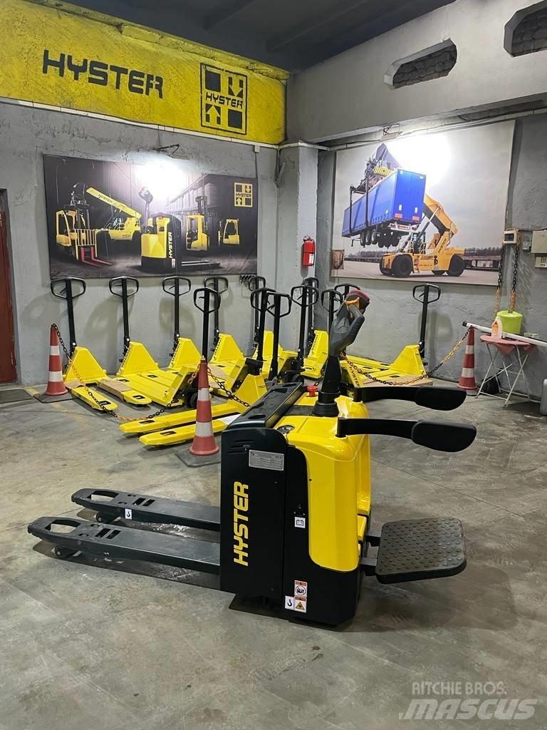 Hyster P2.0UTS Vezetőállásos alacsony emelőkocsi