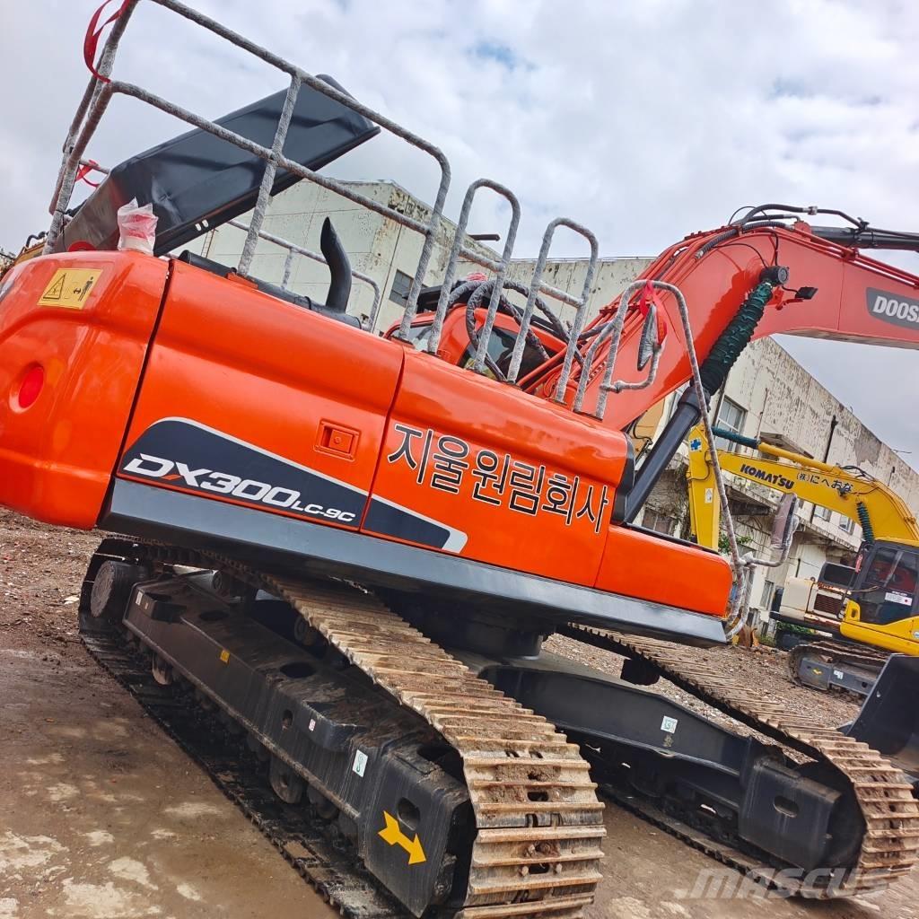 Doosan DX 300LC-9C Lánctalpas kotrók