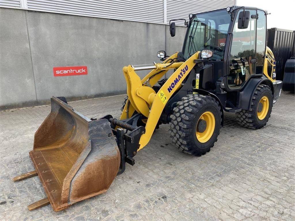 Komatsu WA70M-8EO Univerzális rakodók