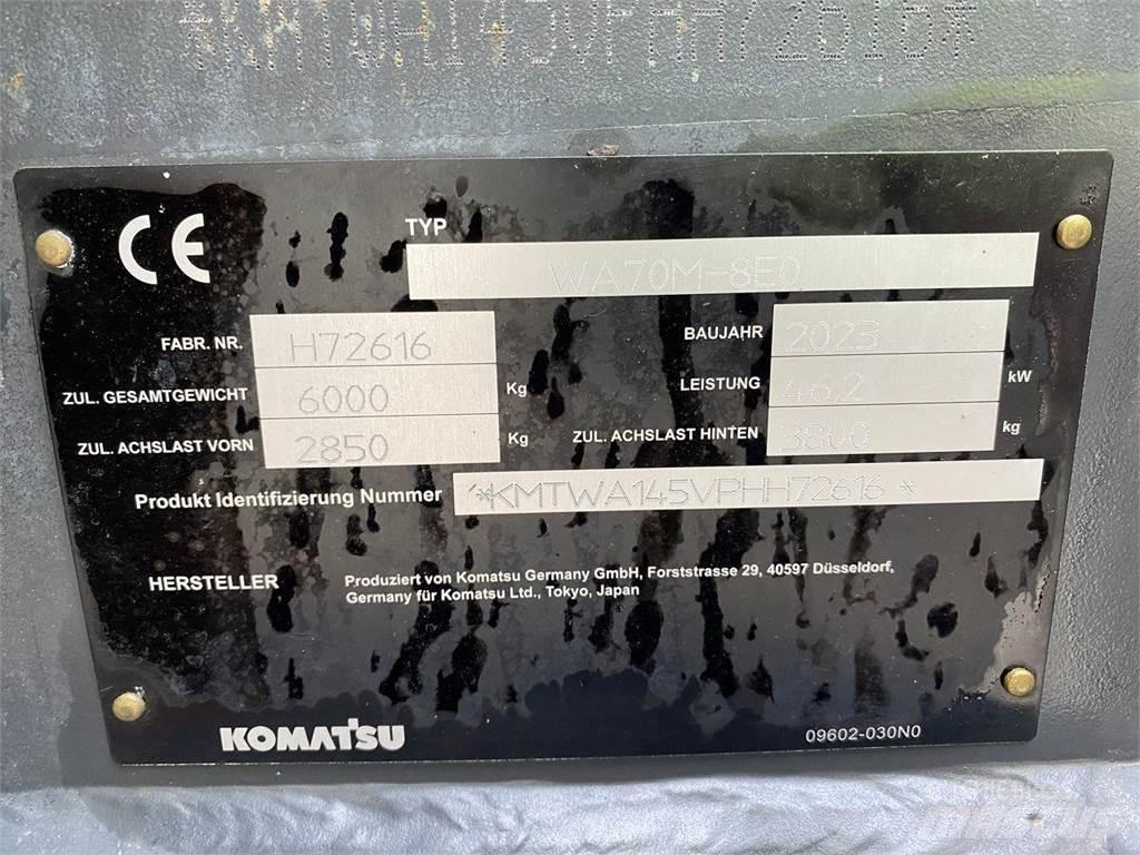 Komatsu WA70M-8EO Univerzális rakodók