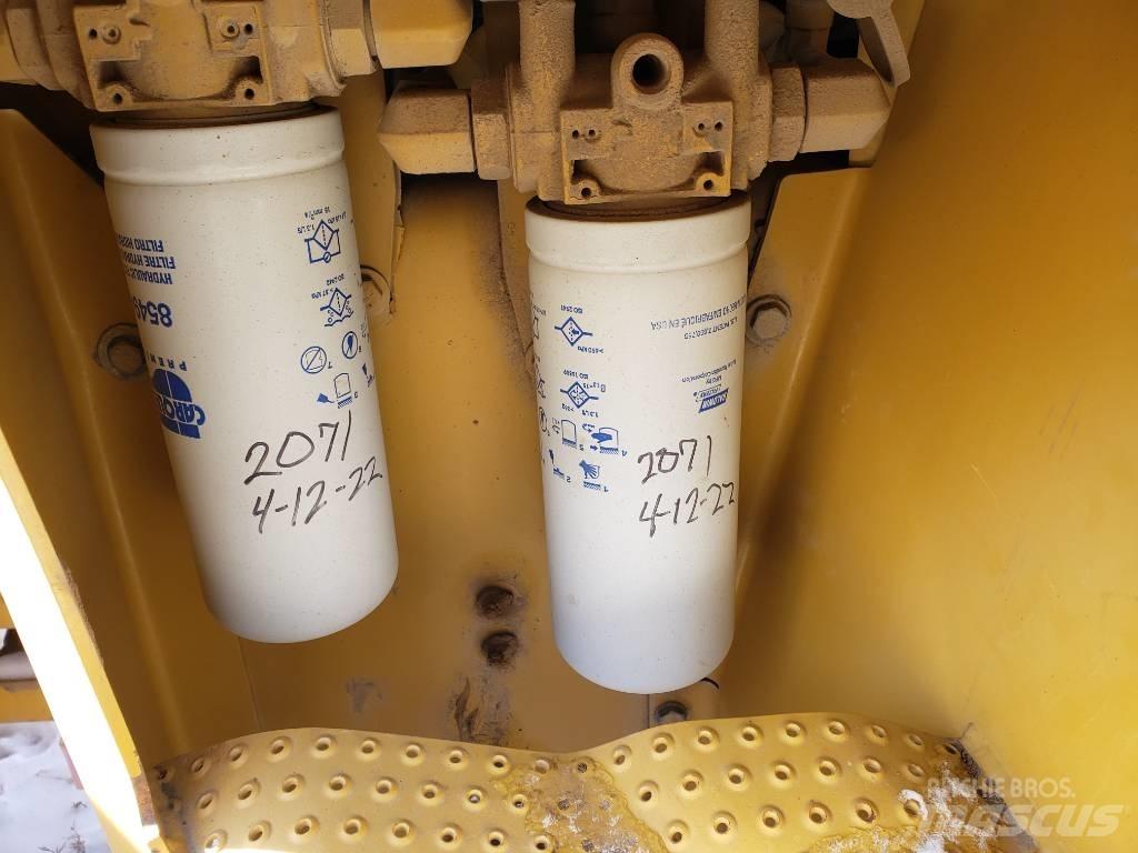CAT CS-563E Egydobos hengerek