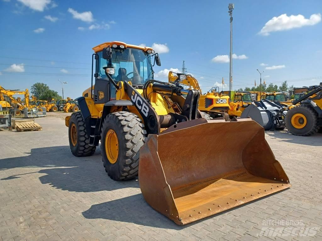 JCB 437 ZX Gumikerekes homlokrakodók