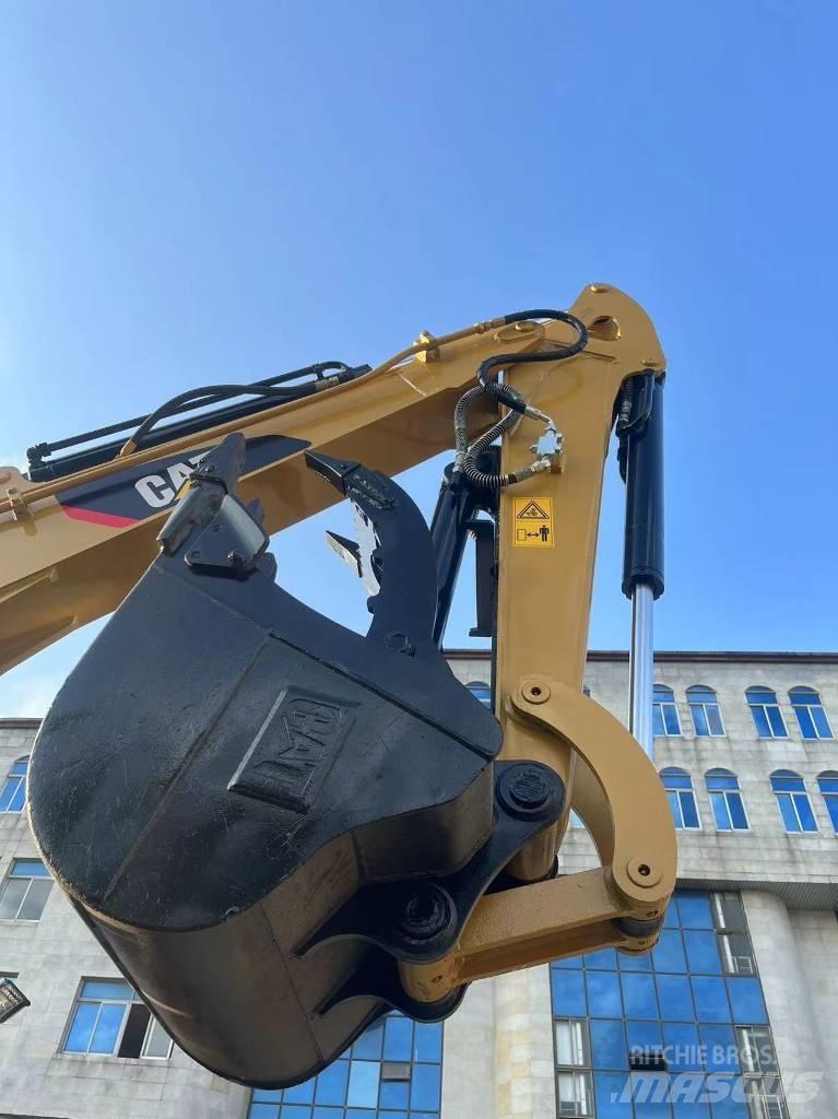CAT 305.5E2 Lánctalpas kotrók