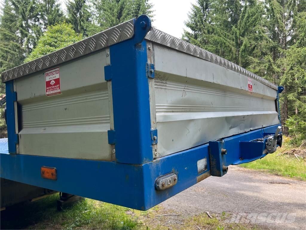 Camro CNR 2622 Platós / Ponyvás pótkocsik