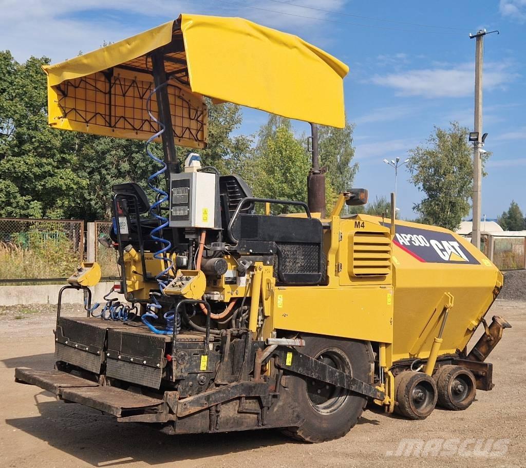CAT AP300 Aszfalt terítõ gépek