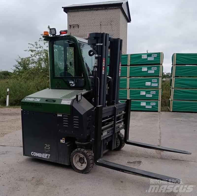 Combilift CBE 2500 Tolóoszlopos négyutas targonca