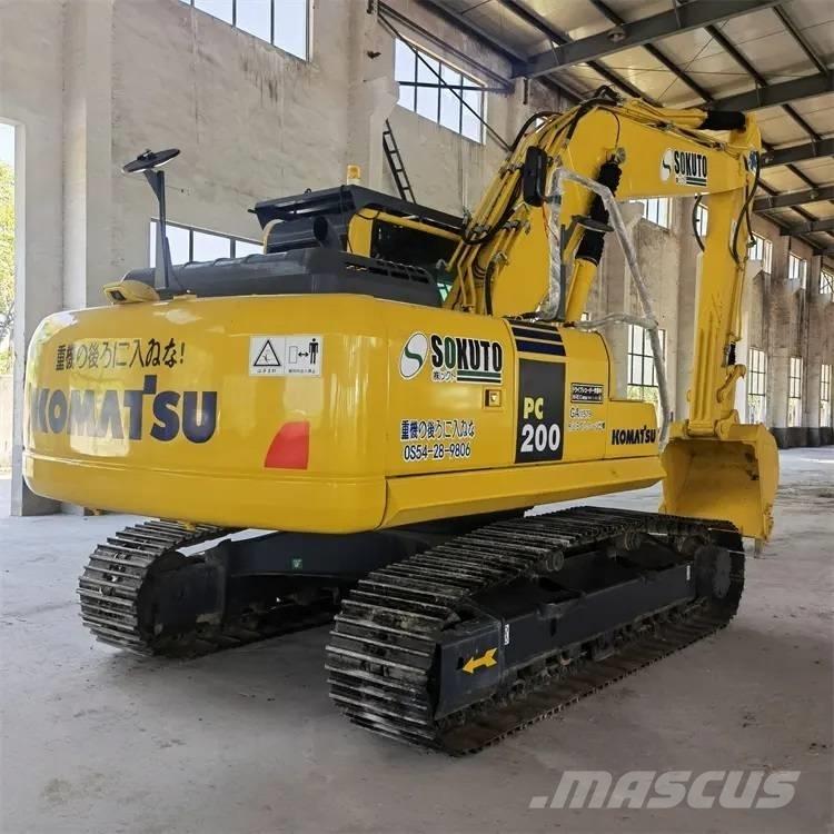 Komatsu PC200-8 Lánctalpas kotrók
