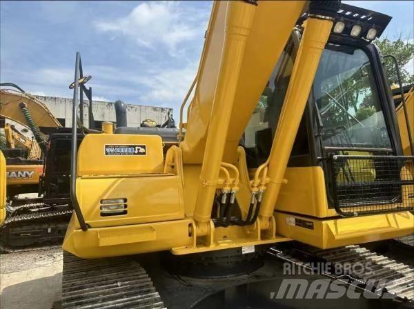 Komatsu PC 200 Közepes (midi) kotrók 7 t - 12 t