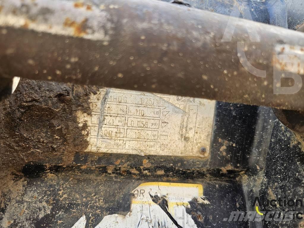 CAT 302.4 D Mini kotrók < 7t