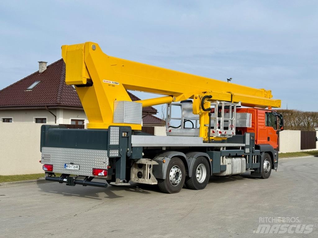 Wumag WT 530 Teherautóra szerelt emelők és állványok