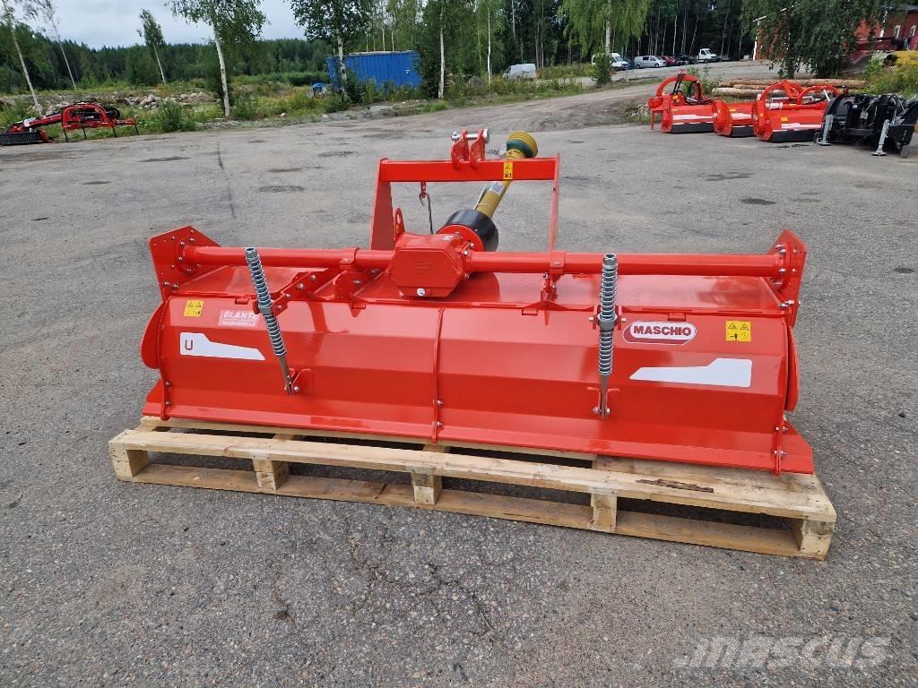 Maschio U 230 Kardánhajtású ekék és Forgó-boronák