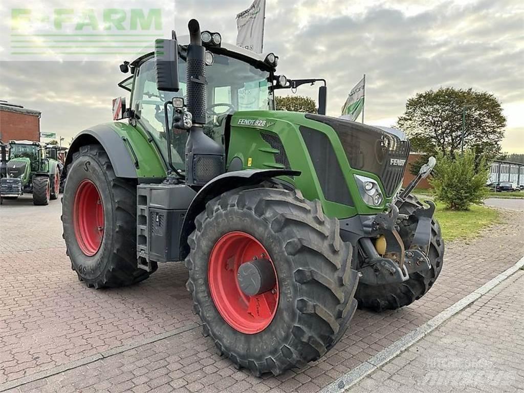 Fendt 828 vario s4 Traktorok