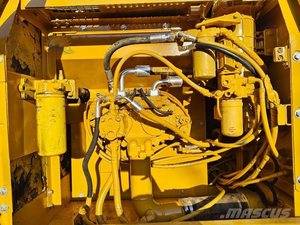 CAT 325 C Lánctalpas kotrók
