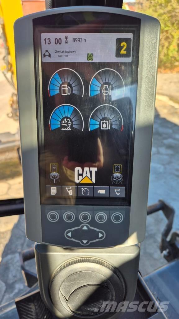 CAT M 313 D Gumikerekes kotrók