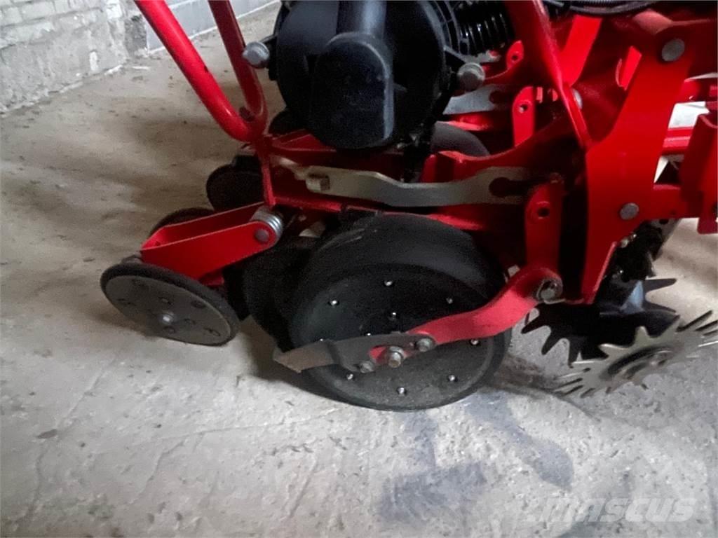 Väderstad TPV 12 Precíziós vetőgépek