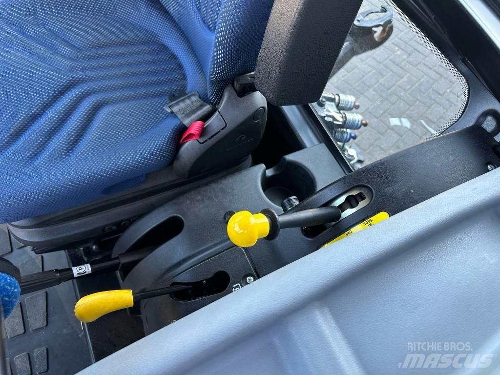 New Holland T4.75 S Traktorok