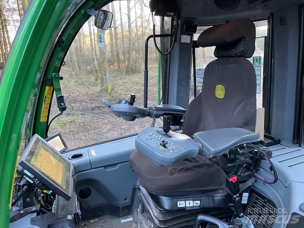 John Deere 1110G Kihordók