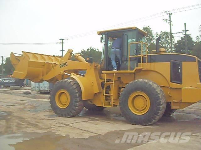 CAT 966 G Gumikerekes homlokrakodók