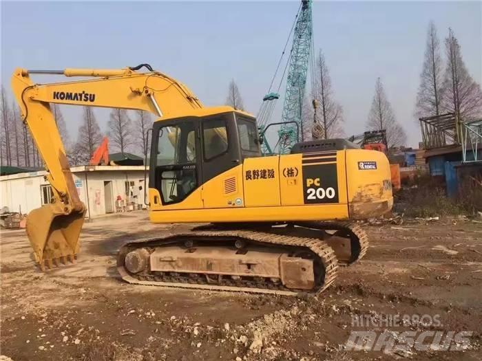 Komatsu PC 200-7 Lánctalpas kotrók